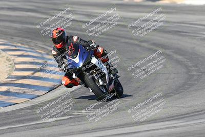 media/Dec-01-2025-Moto Forza (Mon) [[2daa91e15f]]/2-Intermediate Group/Session 2 (Turns 9 and 10)/